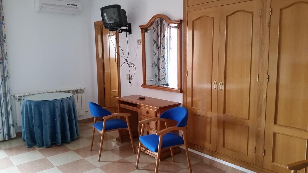 Hostal Los Rosales Alcaraz Δωμάτιο φωτογραφία