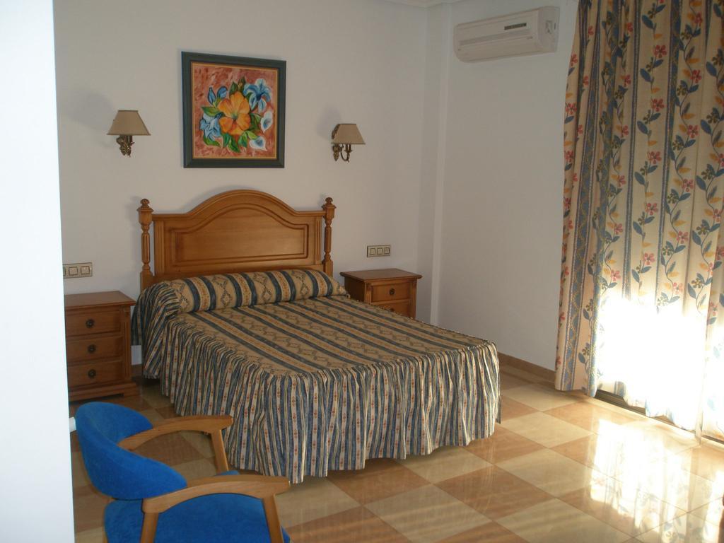 Hostal Los Rosales Alcaraz Δωμάτιο φωτογραφία